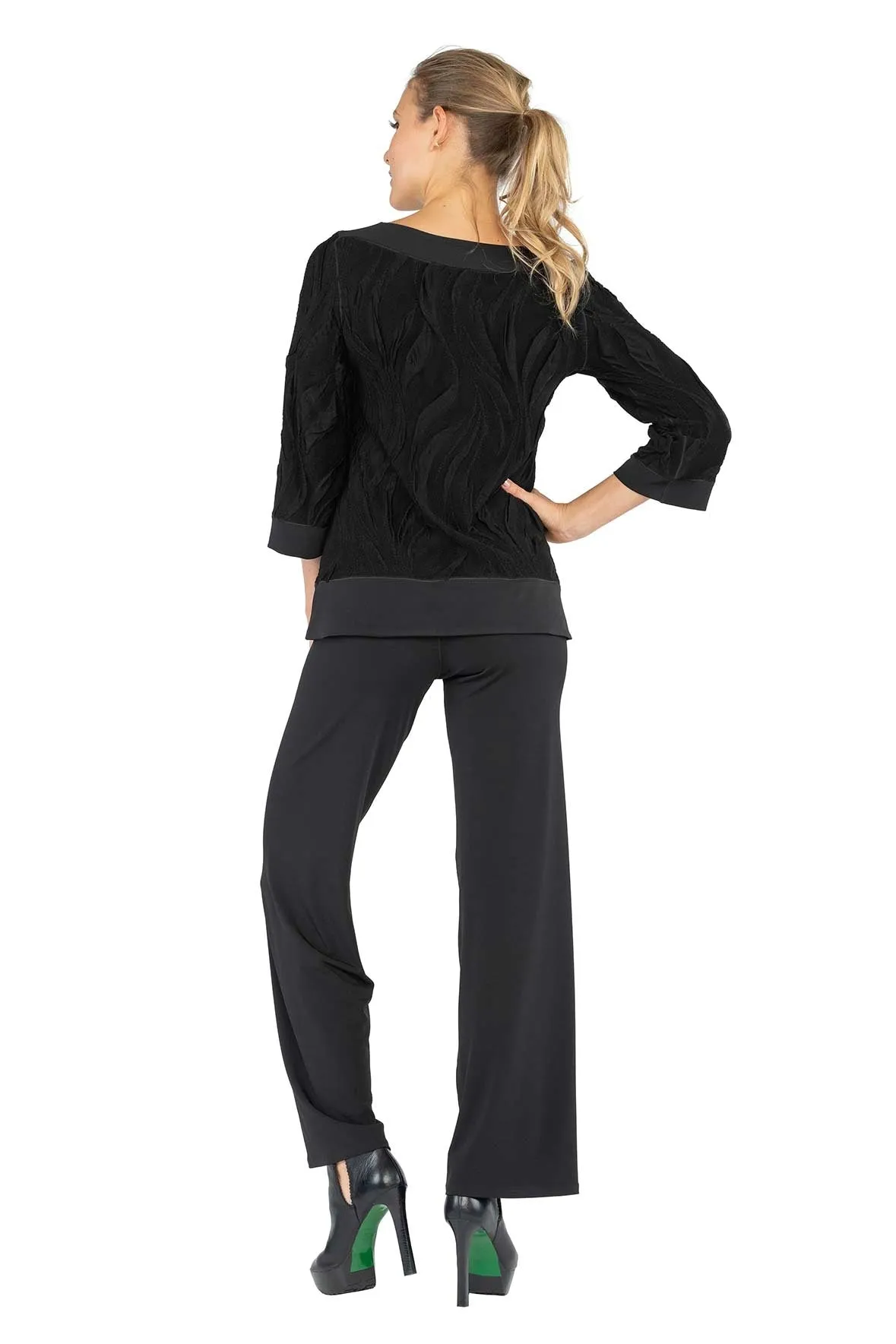 3/4 Sleeve Easy Boat Neck Framed Top