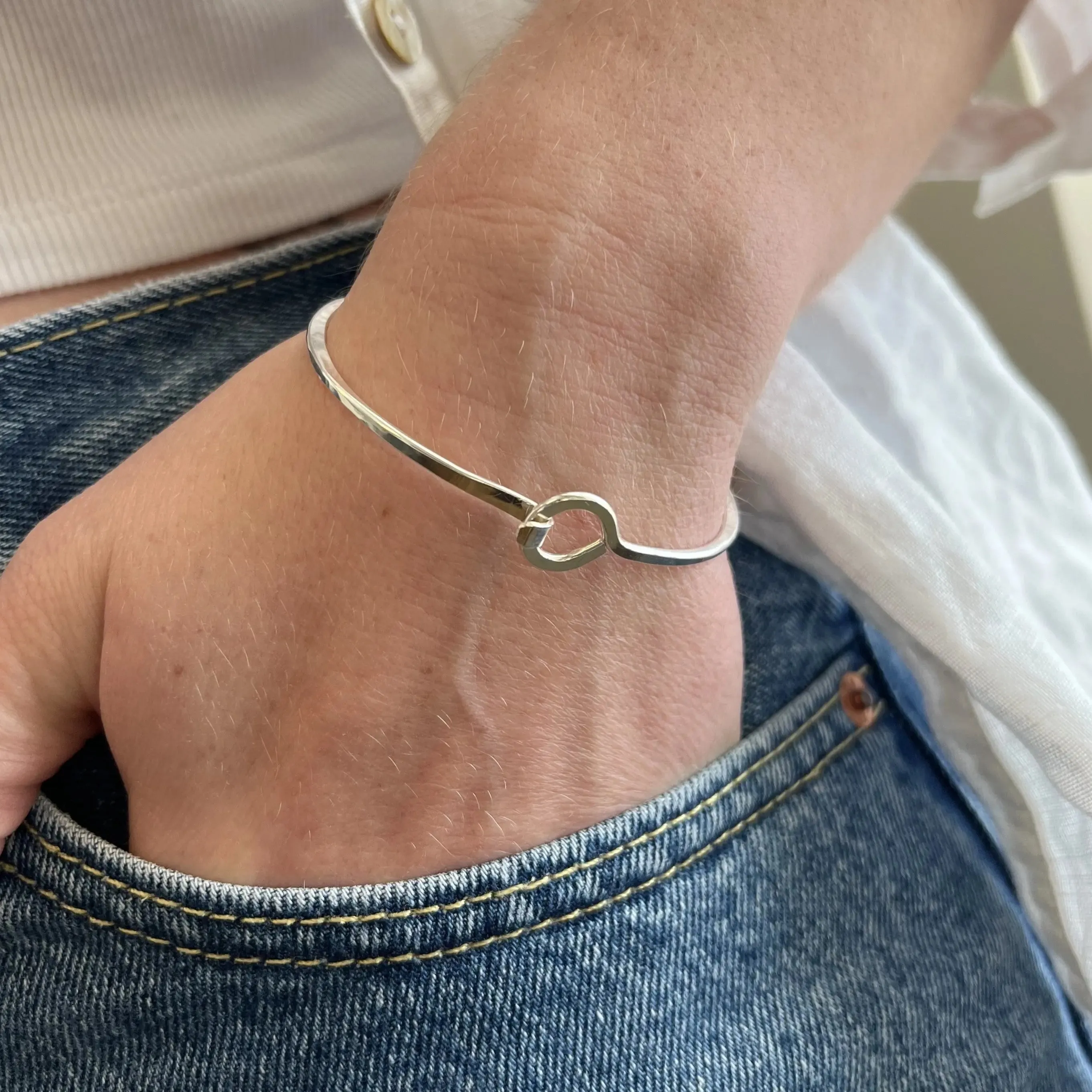 Forged Heavy Gauge Bangle with Circle Clasp